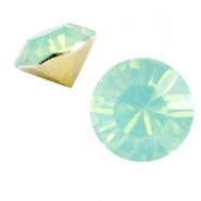 Basic Kegelstein SS39 Crysolite green opal